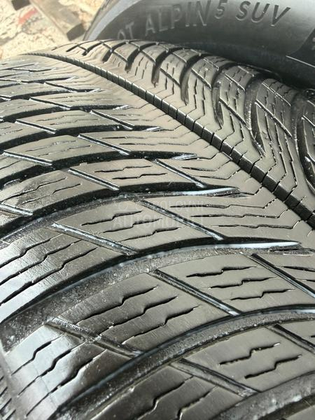 Michelin 235/60 R18 Zimska