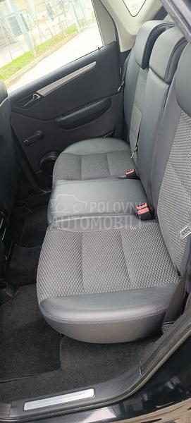 Mercedes Benz A 180 AVANTGARDE