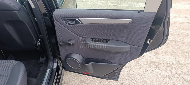 Mercedes Benz A 180 AVANTGARDE