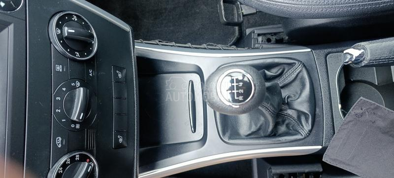 Mercedes Benz A 180 AVANTGARDE