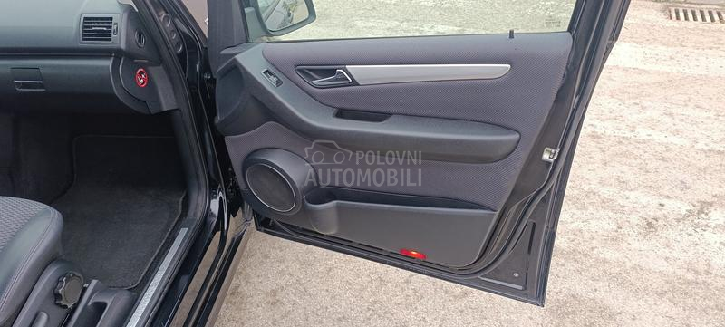 Mercedes Benz A 180 AVANTGARDE