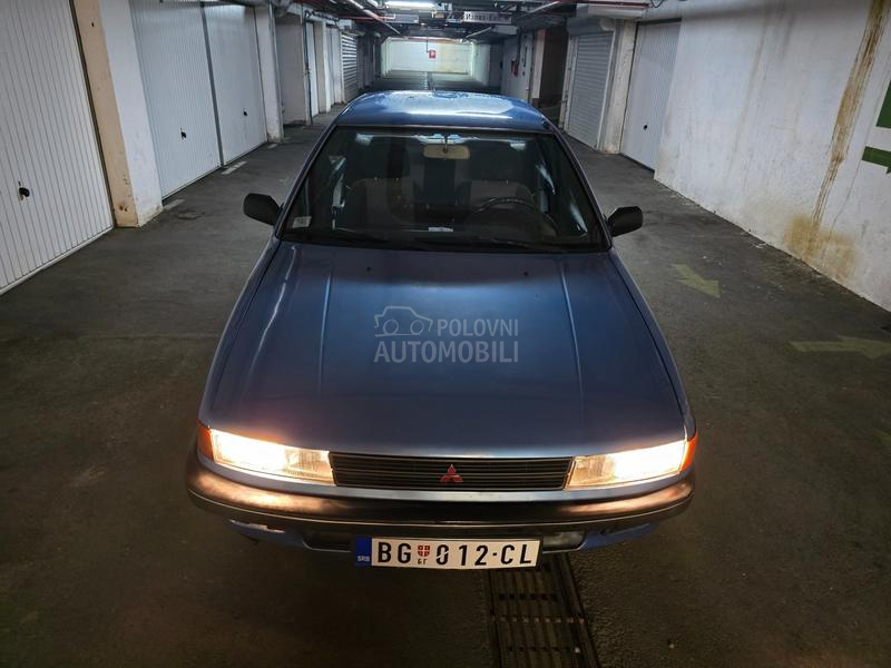 Mitsubishi Lancer 1.5 GLX