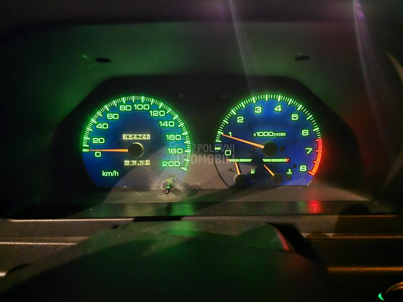 Mitsubishi Lancer 1.5 GLX