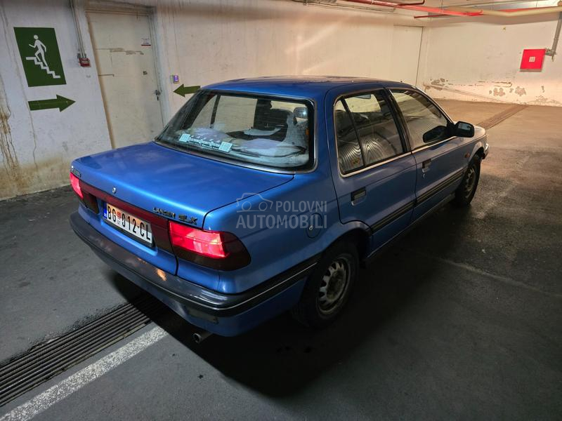 Mitsubishi Lancer 1.5 GLX