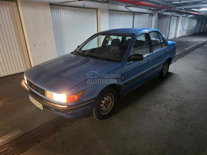 Mitsubishi Lancer 1.5 GLX