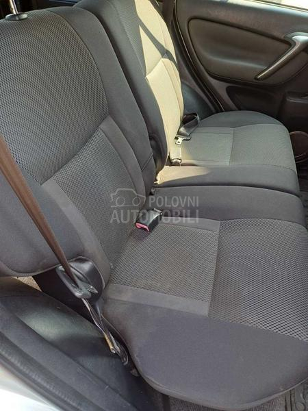 Toyota RAV 4 2.0 vvti