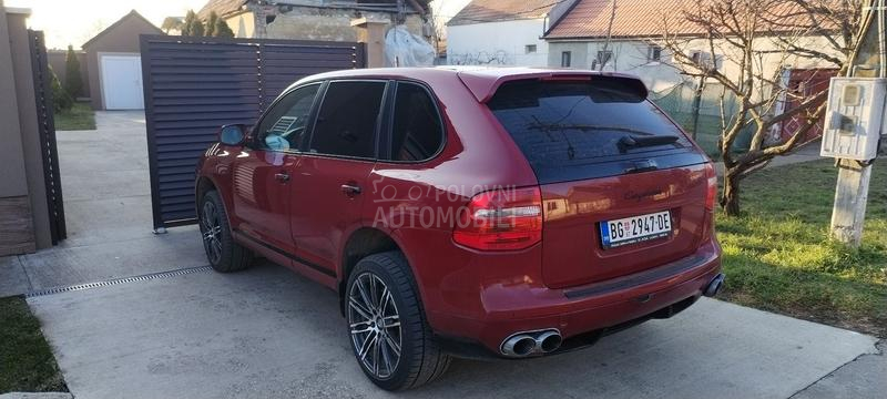 Porsche Cayenne 