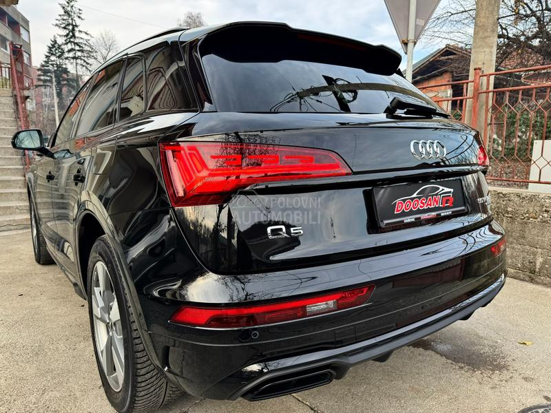Audi Q5 S line quattro BLACK