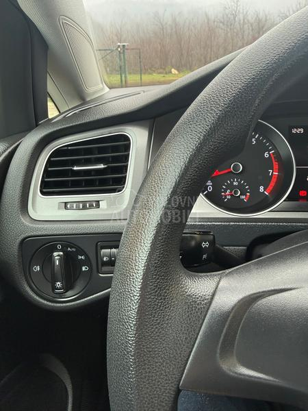 Volkswagen Golf 7 1.2 Tsi BuleMotion