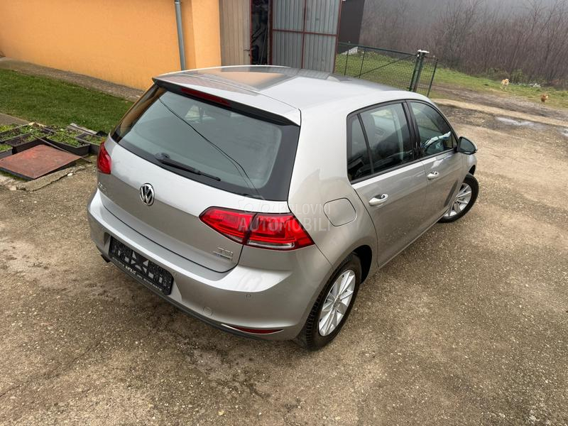 Volkswagen Golf 7 1.2 Tsi BuleMotion