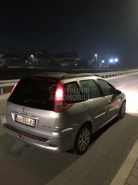 Peugeot 206 plus 