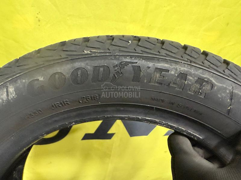 Goodyear 165/65 R15 Zimska