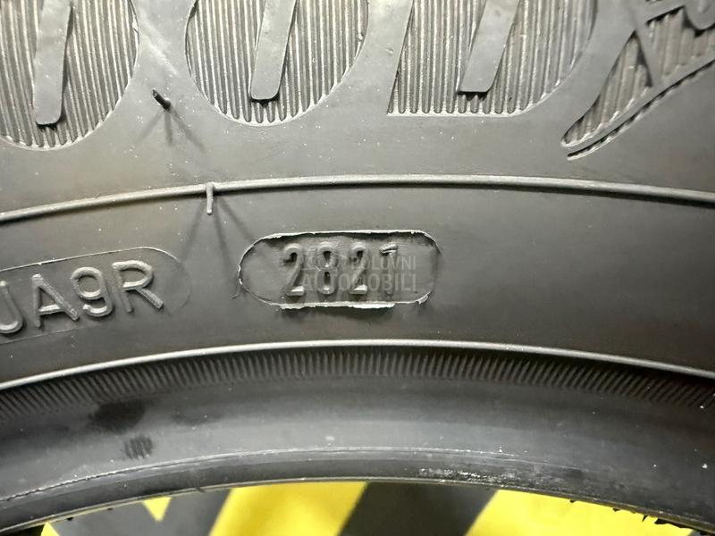 Goodyear 165/65 R15 Zimska