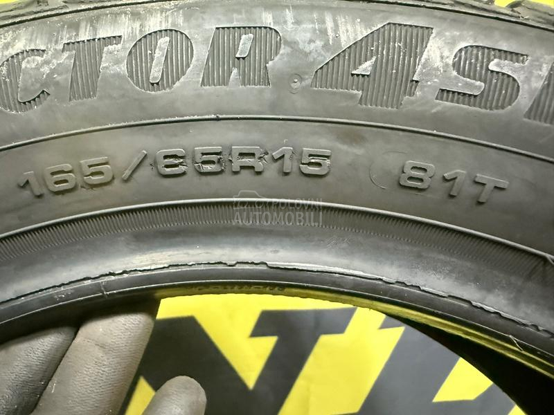 Goodyear 165/65 R15 Zimska