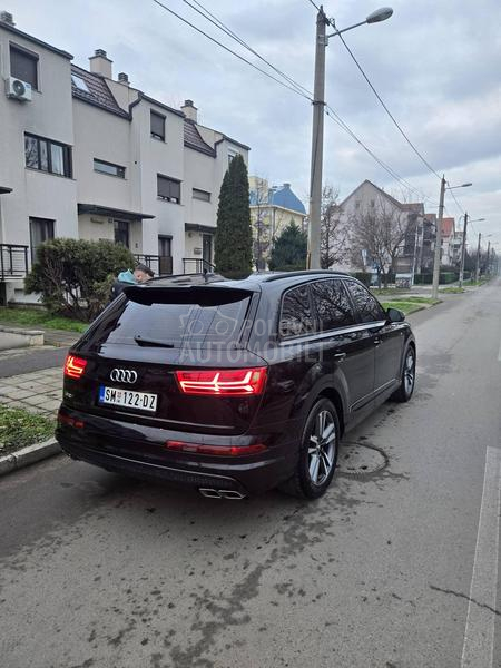 Audi SQ7 