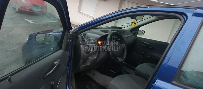 Fiat Punto 1.2.8  V DUG REG