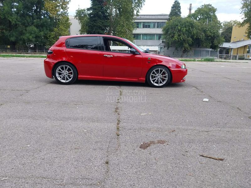Alfa Romeo 147 