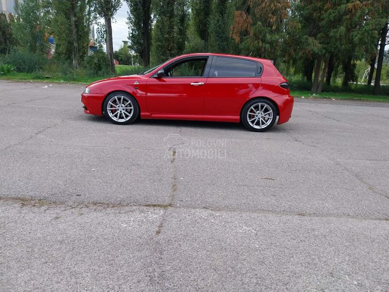Alfa Romeo 147 