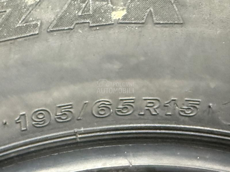 Bridgestone 195/65 R15 Zimska