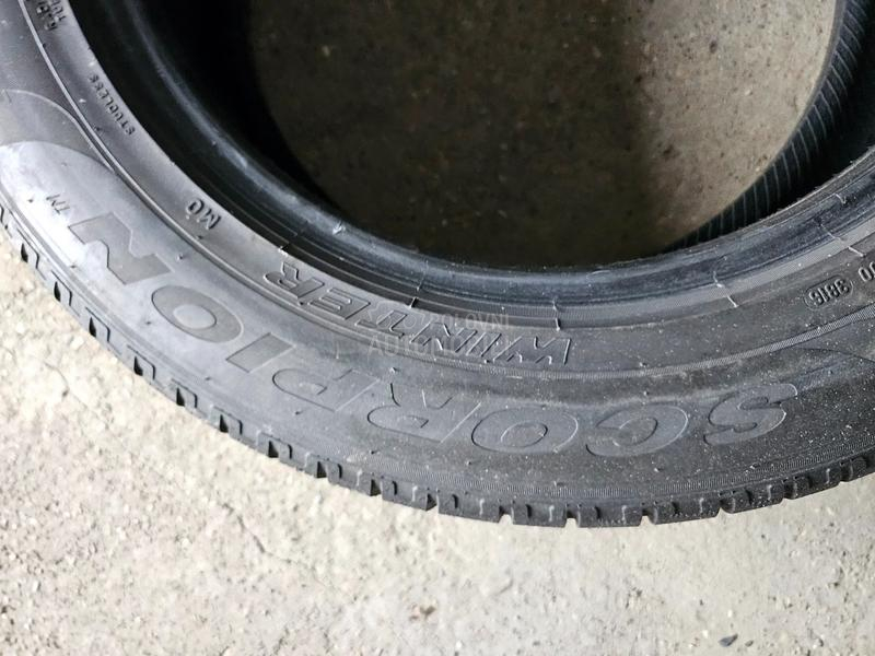 Pirelli 235/60 R18 Zimska
