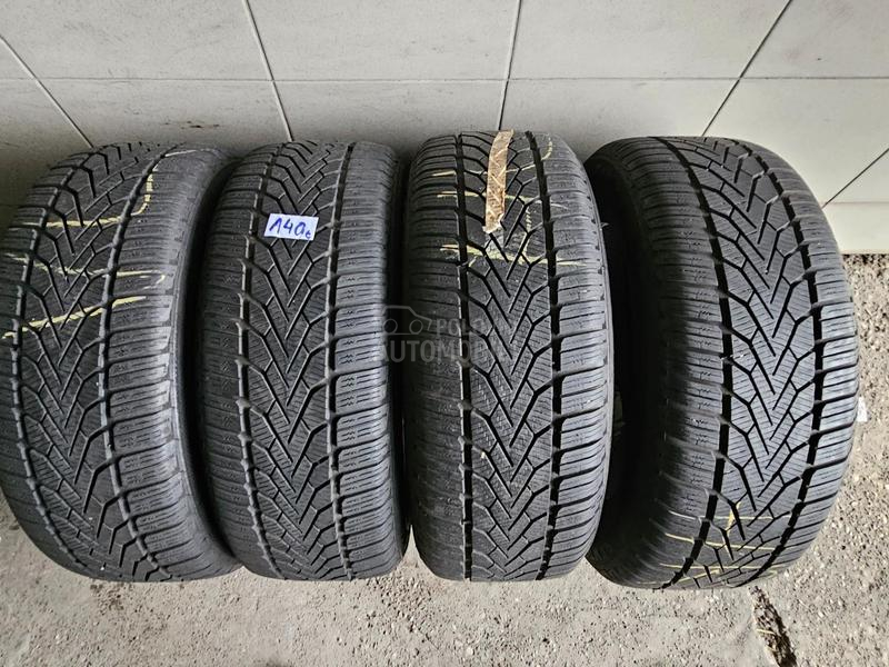 Semperit 215/55 R16 Zimska