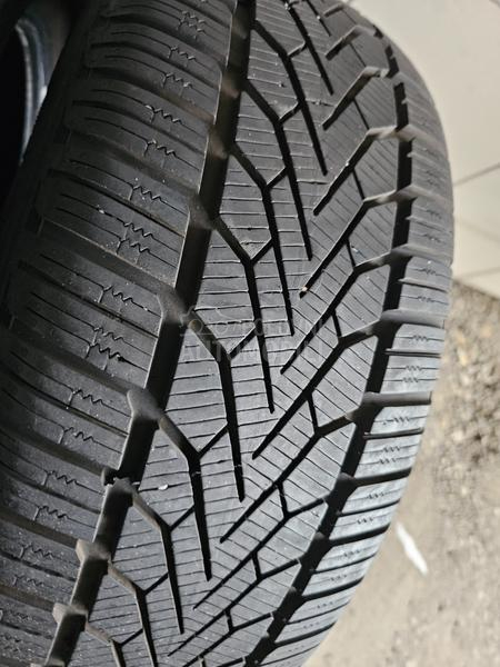 Semperit 215/55 R16 Zimska