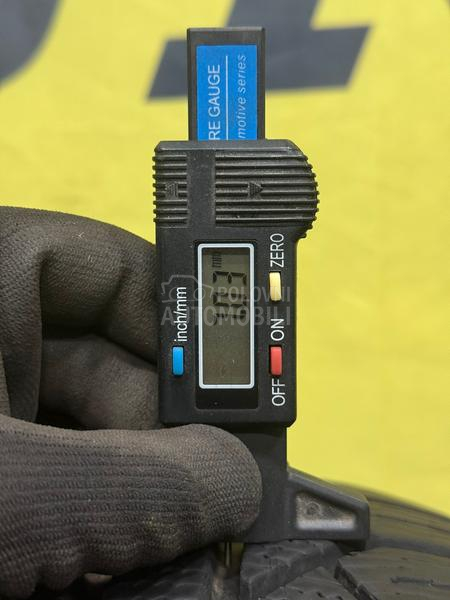 Semperit 185/60 R15 Zimska