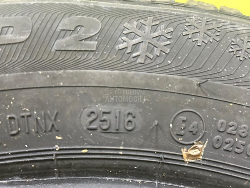 Semperit 185/60 R15 Zimska