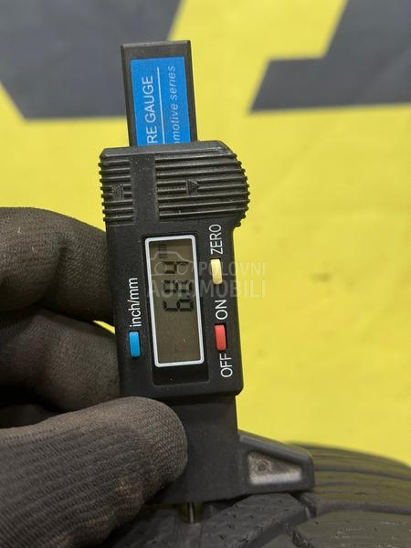 Semperit 185/60 R15 Zimska