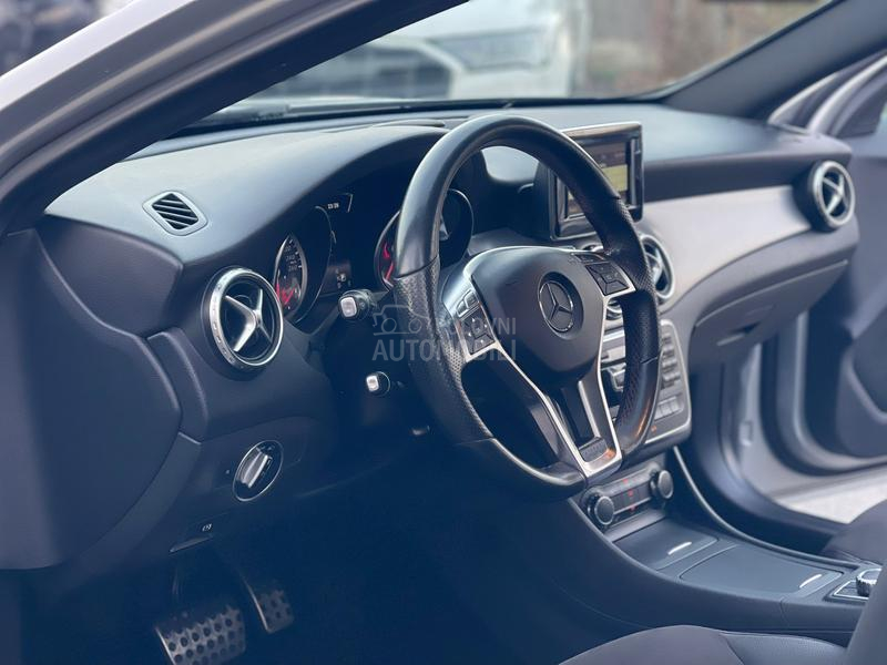 Mercedes Benz GLA 200 A M G  F U L L