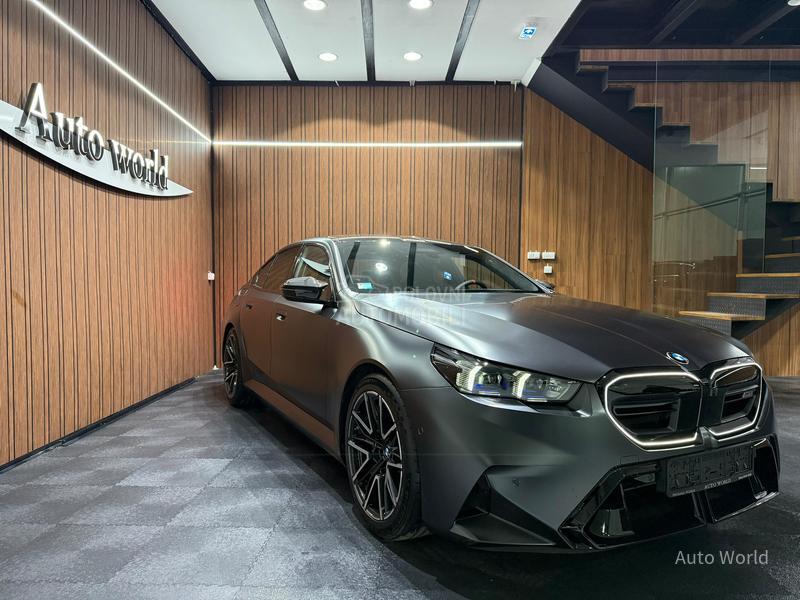 BMW M5 