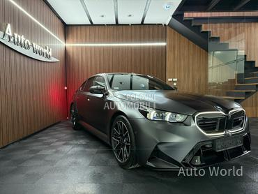 BMW M5 