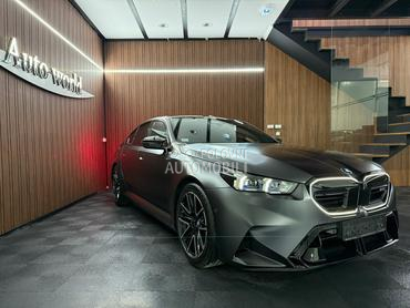 BMW M5 