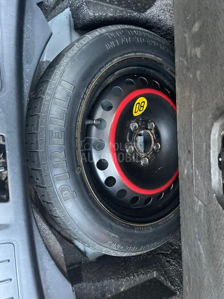 Land Rover Range Rover Evoque R E D