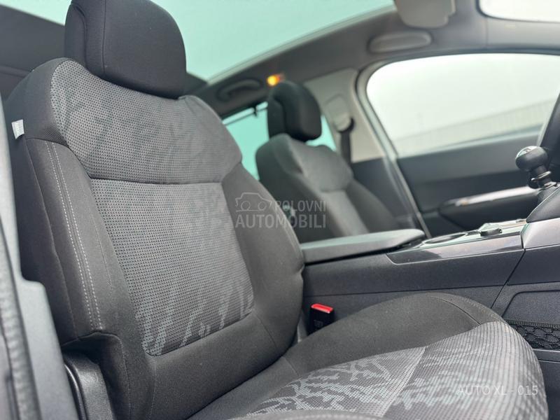 Peugeot 3008 2.0 HDI // ALLURE