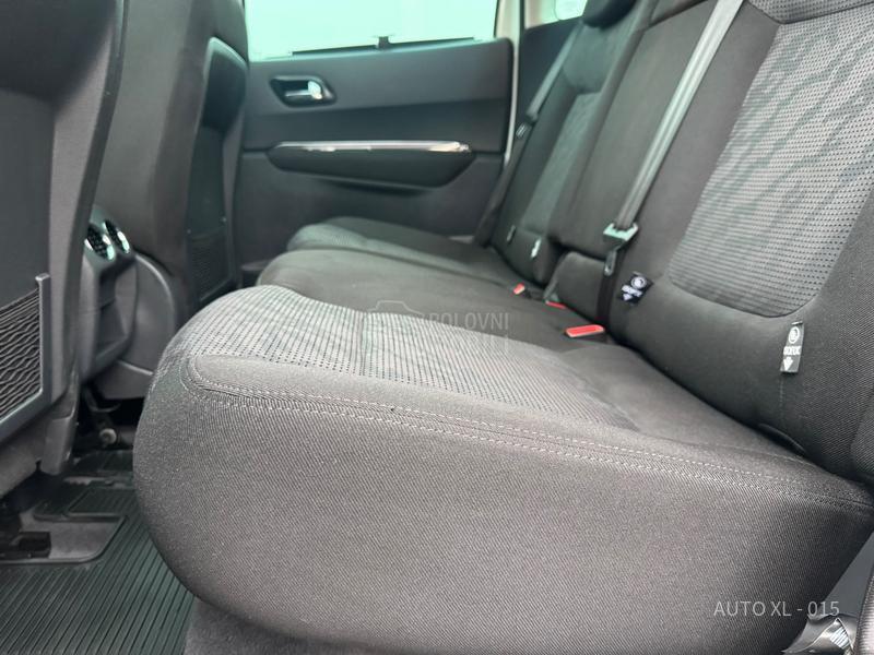 Peugeot 3008 2.0 HDI // ALLURE