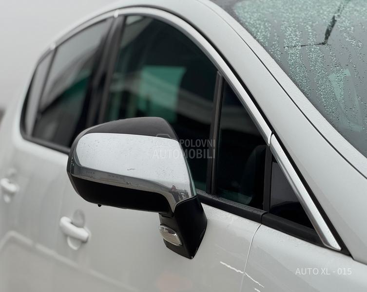 Peugeot 3008 2.0 HDI // ALLURE