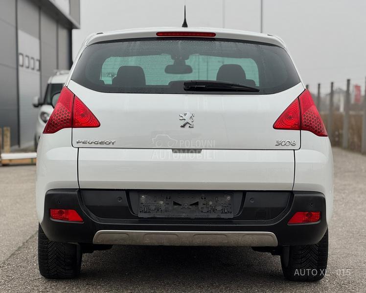 Peugeot 3008 2.0 HDI // ALLURE