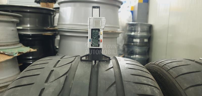Bridgestone 255/35 R19 Letnja