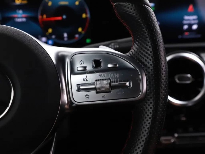 Mercedes Benz A 180 d AMG