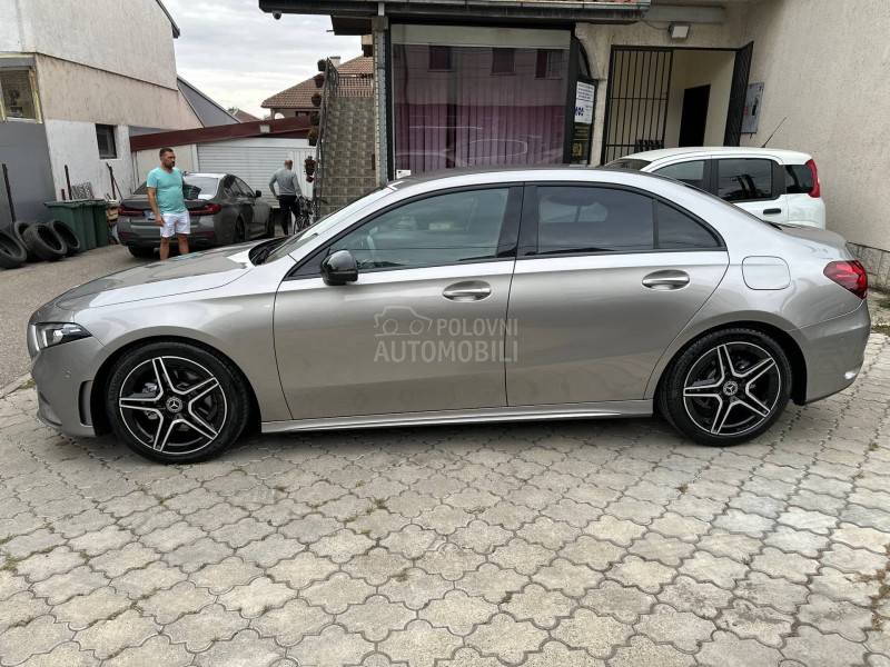 Mercedes Benz A 180 d AMG