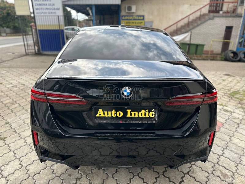 BMW 520 M ProPano Iconic HK