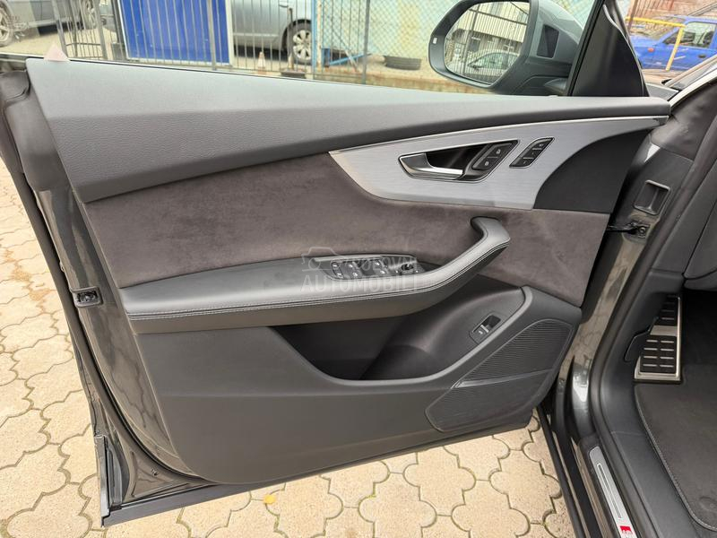 Audi Q8 50 TDI S line