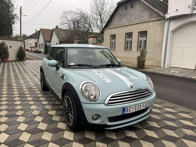 MINI One 