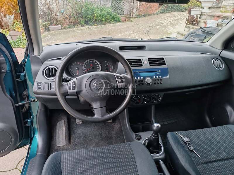 Suzuki Swift 1.3