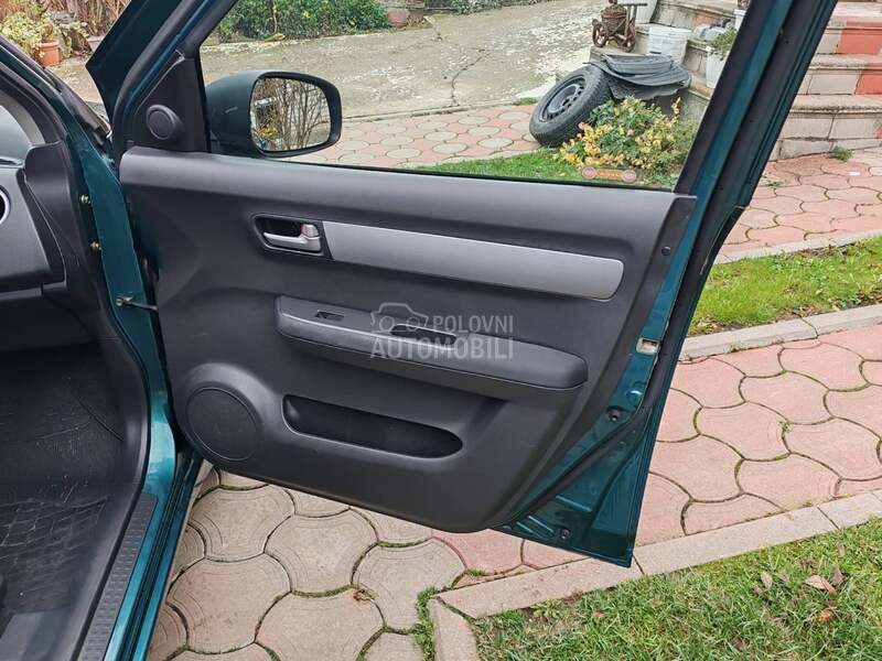 Suzuki Swift 1.3