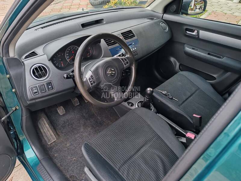 Suzuki Swift 1.3