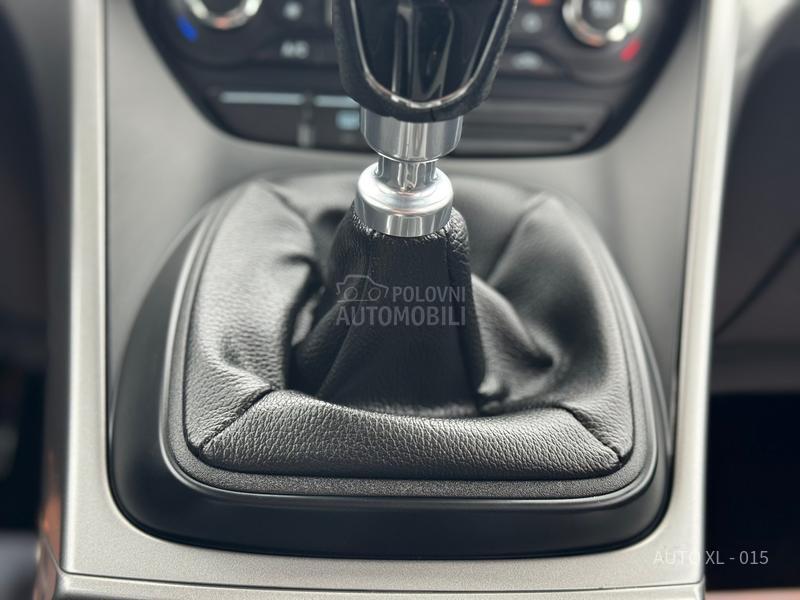 Ford Kuga 2.0 TDCI / 4x4 / NOV