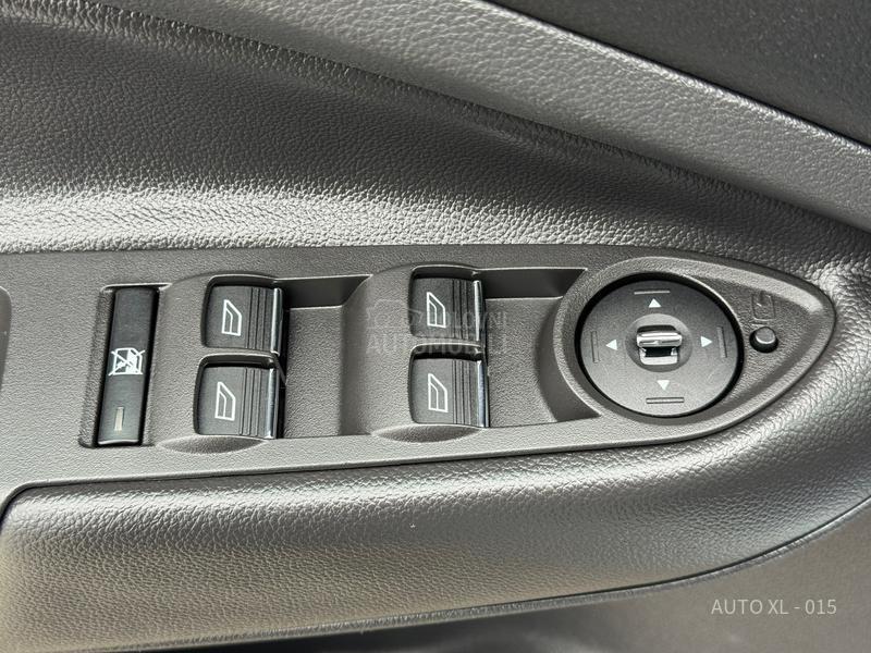 Ford Kuga 2.0 TDCI / 4x4 / NOV