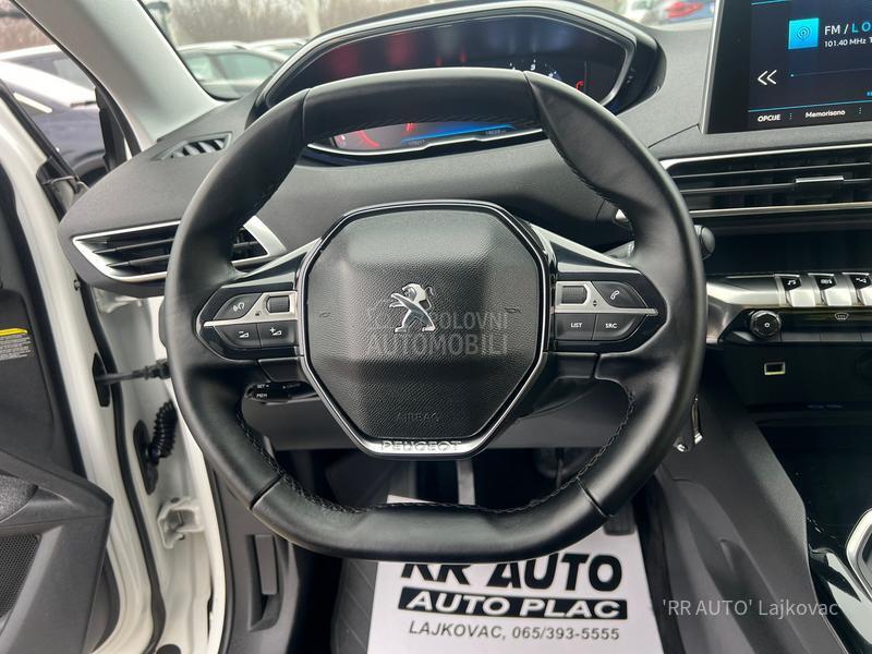 Peugeot 3008 1.6 HDI ALLURE